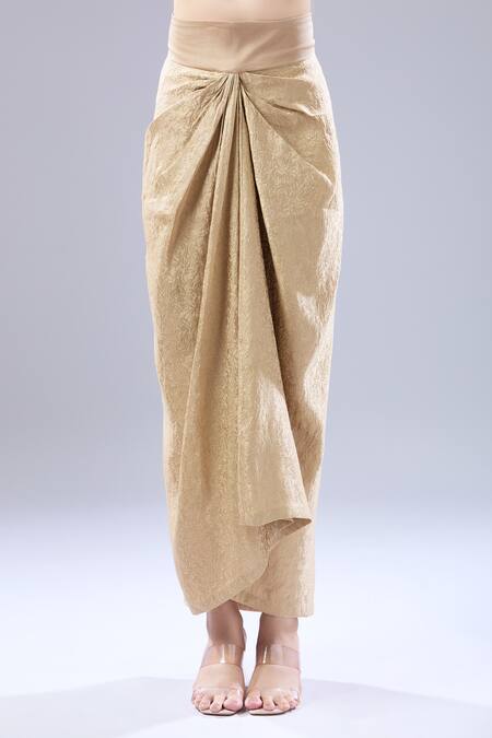 Anamika Khanna Black Embroidery Round Neck Floral Kurta Draped Skirt Set Online at Aza Fashions Anamika Khanna_Black Embroidery Round Neck Floral Kurta Draped Skirt Set _Online_at_Aza_Fashions