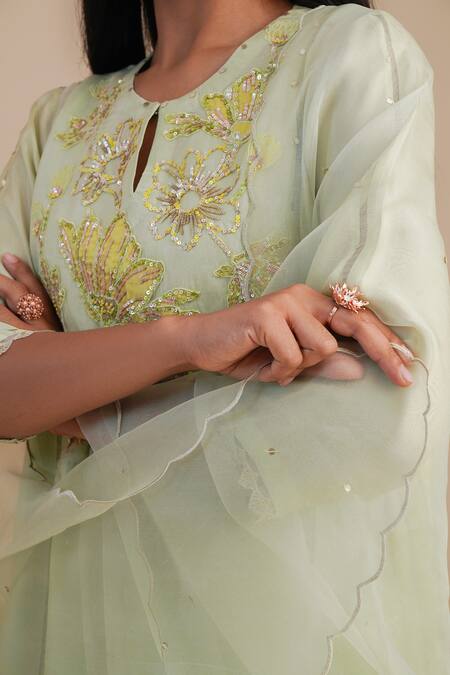 Shop One Not Two Green Silk Organza Sequins Embroidered Dupatta Online at Aza Fashions Shop_One Not Two_Green Silk Organza Sequins Embroidered Dupatta _Online_at_Aza_Fashions