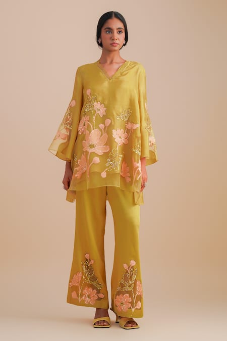 One Not Two Yellow Silk, Organza, Satin Applique, Sequins V-neck Floral Kurta Set Online at Aza Fashions One Not Two_Yellow Silk, Organza, Satin Applique, Sequins V-neck Floral Kurta Set _Online_at_Aza_Fashions