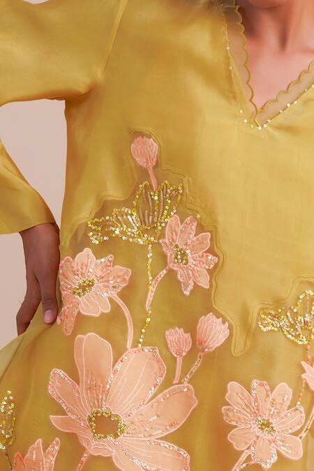 Shop One Not Two Yellow Silk, Organza, Satin Applique, Sequins V-neck Floral Kurta Set Online at Aza Fashions Shop_One Not Two_Yellow Silk, Organza, Satin Applique, Sequins V-neck Floral Kurta Set _Online_at_Aza_Fashions
