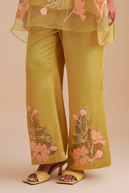 One Not Two Yellow Silk, Organza, Satin Applique, Sequins V-neck Floral Kurta Set at Aza Fashions One Not Two_Yellow Silk, Organza, Satin Applique, Sequins V-neck Floral Kurta Set _at_Aza_Fashions