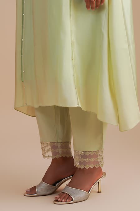 Buy_One Not Two_Green Silk, Organza, Crepe Embroidery, Sequins Round Floral Applique Kurta Set 
