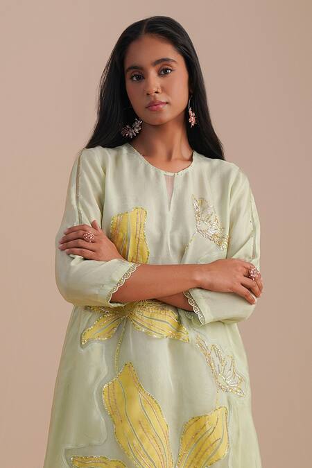 One Not Two_Green Silk Organza, Crepe Sequins, Beads Keyhole Neck Floral Applique Kurta Set _Online_at_Aza_Fashions