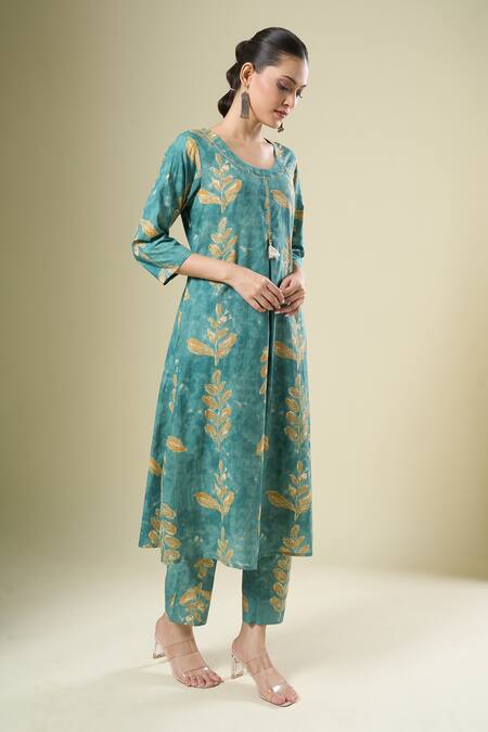 Shop_Samyukta Singhania_Green Cotton Round Neck Printed Kurta And Pant Set_Online_at_Aza_Fashions