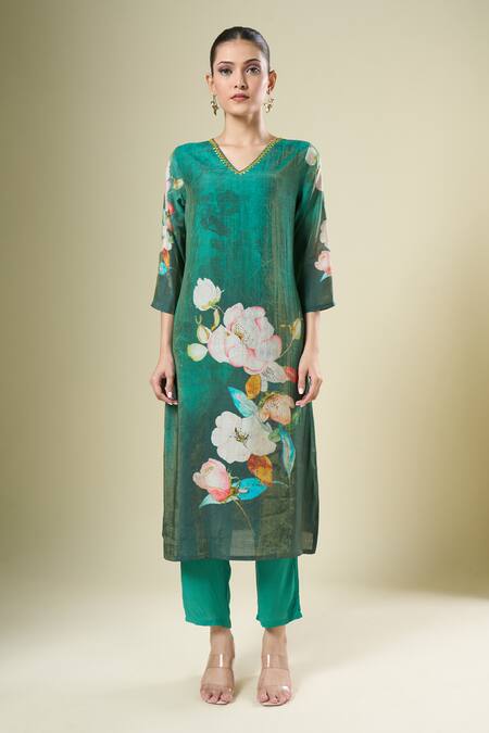 Samyukta Singhania_Green Muslin Embroidery V-neck Floral Print Kurta Set_Online_at_Aza_Fashions