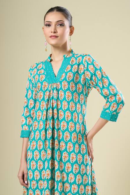 Shop_Samyukta Singhania_Green Cotton Split V-neck Printed Kurta And Pant Set_Online_at_Aza_Fashions