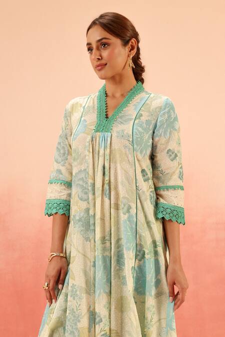 Shop Dohr India Green Lace V-neck Floral Print Kurta Set Online at Aza Fashions Shop_Dohr India_Green Lace V-neck Floral Print Kurta Set _Online_at_Aza_Fashions