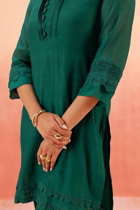 Dohr India_Emerald Green Cotton, Silk Lace Round Neck Kurta Set _Online_at_Aza_Fashions