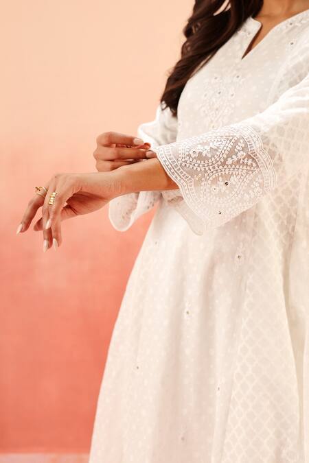 Dohr India White Jacquard, Cotton, Organza Zari, Sequins Split Kurta Pant Dupatta Set Online at Aza Fashions Dohr India_White Jacquard, Cotton, Organza Zari, Sequins Split Kurta Pant Dupatta Set _Online_at_Aza_Fashions