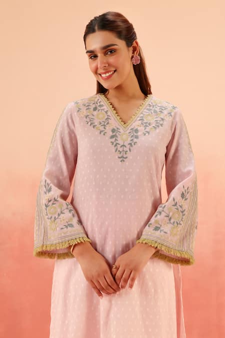 Shop Dohr India Pink Jacquard, Cotton Embroidery Split V-neck Kurta Pant Dupatta Set Online at Aza Fashions Shop_Dohr India_Pink Jacquard, Cotton Embroidery Split V-neck Kurta Pant Dupatta Set _Online_at_Aza_Fashions