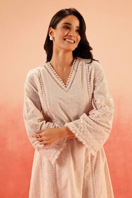 Dohr India_Pink Organza Sequins, Embroidery V-neck Light Kurta Pant Dupatta Set _at_Aza_Fashions