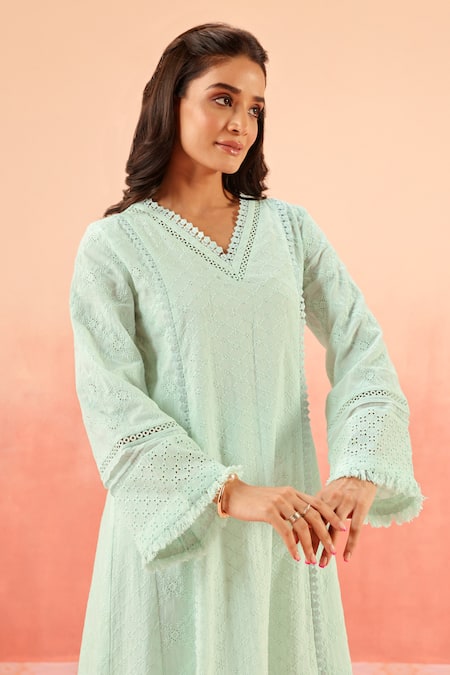 Dohr India Blue Organza Embroidery V-neck Powder Kurta Set at Aza Fashions Dohr India_Blue Organza Embroidery V-neck Powder Kurta Set _at_Aza_Fashions