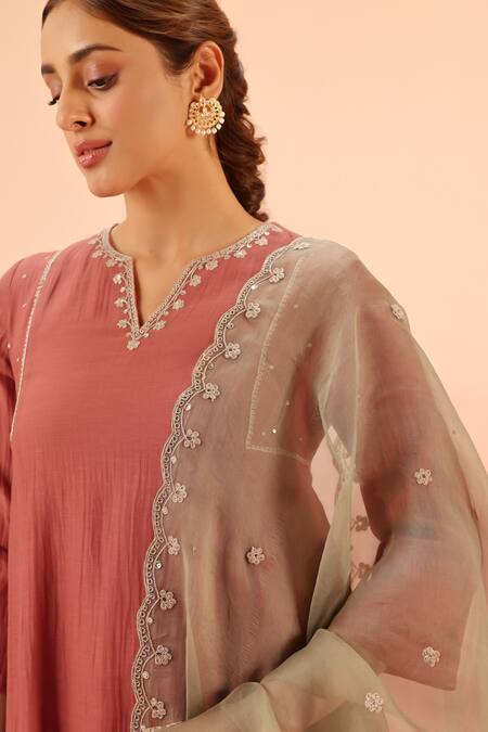 Dohr India Red Cotton, Silk, Organza Embroidery, Sequins V-neck Kurta Pant Dupatta Set at Aza Fashions Dohr India_Red Cotton, Silk, Organza Embroidery, Sequins V-neck Kurta Pant Dupatta Set _at_Aza_Fashions