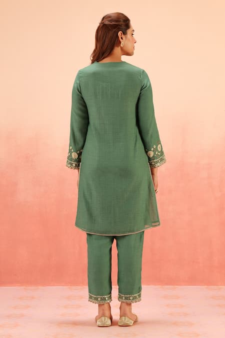 Shop Dohr India Green Cotton, Silk Embroidery V-neck Kurta Pant Dupatta Set at Aza Fashions Shop_Dohr India_Green Cotton, Silk Embroidery V-neck Kurta Pant Dupatta Set _at_Aza_Fashions
