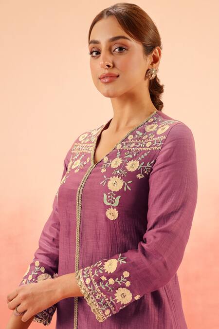 Dohr India Purple Cotton, Silk Embroidery V-neck Kurta Pant Set at Aza Fashions Dohr India_Purple Cotton, Silk Embroidery V-neck Kurta Pant Set _at_Aza_Fashions