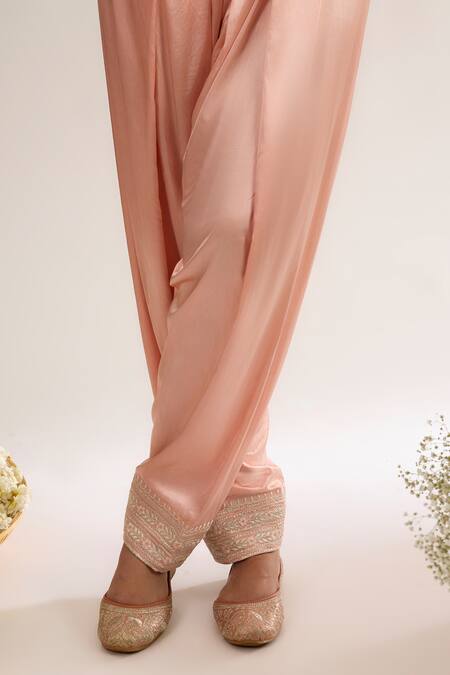 saina kapoor Blush Chanderi, Satin, Organza Embroidery Split V-neck Kurta Set Online at Aza Fashions saina kapoor_Blush Chanderi, Satin, Organza Embroidery Split V-neck Kurta Set _Online_at_Aza_Fashions