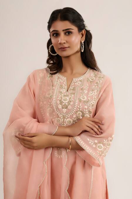 Buy saina kapoor Blush Chanderi, Satin, Organza Embroidery Split V-neck Kurta Set Online at Aza Fashions Buy_saina kapoor_Blush Chanderi, Satin, Organza Embroidery Split V-neck Kurta Set _Online_at_Aza_Fashions