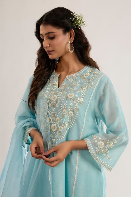 Buy saina kapoor Blue Chanderi, Satin, Organza Embroidery Split V-neck Powder Kurta Set Online at Aza Fashions Buy_saina kapoor_Blue Chanderi, Satin, Organza Embroidery Split V-neck Powder Kurta Set _Online_at_Aza_Fashions