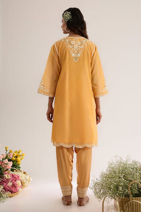 saina kapoor Orange Chanderi, Satin, Organza Embroidery Round Neck Peachy Kurta Set Online at Aza Fashions saina kapoor_Orange Chanderi, Satin, Organza Embroidery Round Neck Peachy Kurta Set _Online_at_Aza_Fashions
