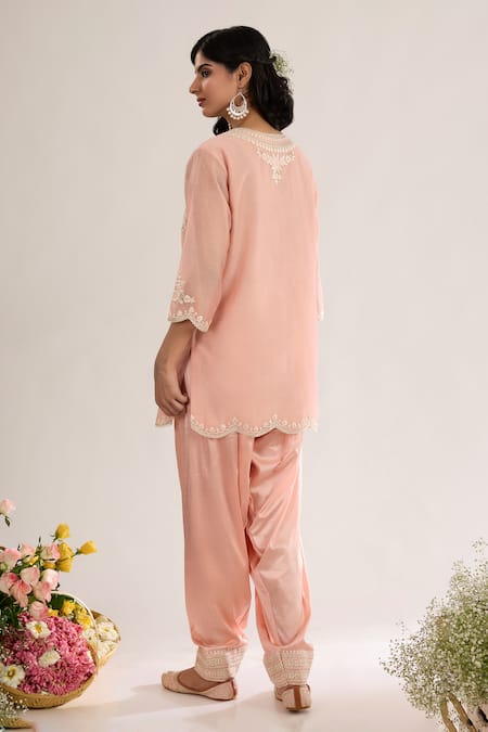 saina kapoor Blush Pink Chanderi Kurta Set 