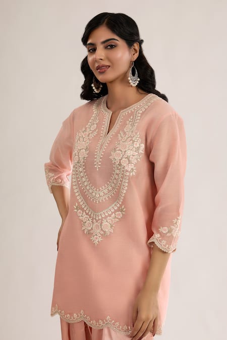 Buy_saina kapoor_Blush Chanderi, Satin, Organza Embroidery Keyhole Neck Pink Kurta Set _Online_at_Aza_Fashions