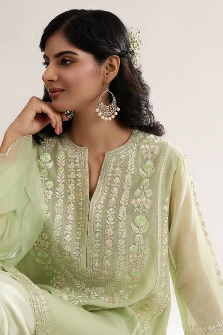 saina kapoor Mint Chanderi, Satin, Organza Embroidery Split V-neck Green Kurta Set at Aza Fashions saina kapoor_Mint Chanderi, Satin, Organza Embroidery Split V-neck Green Kurta Set _at_Aza_Fashions