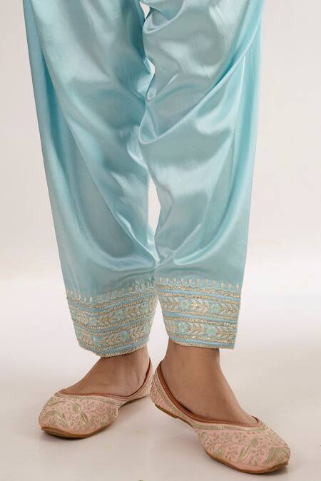 Buy saina kapoor Blue Chanderi, Satin, Organza Embroidery Split V-neck Powder Kurta Set Online at Aza Fashions Buy_saina kapoor_Blue Chanderi, Satin, Organza Embroidery Split V-neck Powder Kurta Set _Online_at_Aza_Fashions