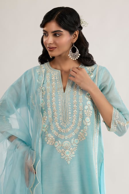 Shop saina kapoor Blue Chanderi, Satin, Organza Embroidery Split V-neck Powder Kurta Set Online at Aza Fashions Shop_saina kapoor_Blue Chanderi, Satin, Organza Embroidery Split V-neck Powder Kurta Set _Online_at_Aza_Fashions