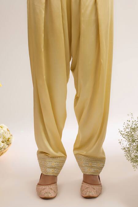 Shop saina kapoor Yellow Chanderi, Satin, Organza Embroidery Split V-neck Soft Kurta Set Online at Aza Fashions Shop_saina kapoor_Yellow Chanderi, Satin, Organza Embroidery Split V-neck Soft Kurta Set _Online_at_Aza_Fashions