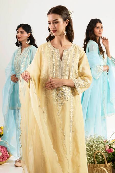 Buy saina kapoor Yellow Chanderi, Satin, Organza Embroidery Split V-neck Soft Kurta Set Buy_saina kapoor_Yellow Chanderi, Satin, Organza Embroidery Split V-neck Soft Kurta Set