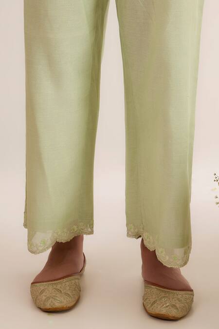 saina kapoor Mint Chanderi, Organza Embroidery, Lace Split V-neck Green Kurta Set Online at Aza Fashions saina kapoor_Mint Chanderi, Organza Embroidery, Lace Split V-neck Green Kurta Set _Online_at_Aza_Fashions