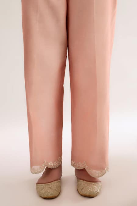 Buy_saina kapoor_Blush Chanderi, Organza Embroidery Split V-neck Kurta Set _Online_at_Aza_Fashions