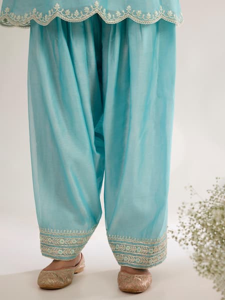 Buy saina kapoor Blue Chanderi, Organza Embroidery Keyhole Neck Powder Kurta Set Online at Aza Fashions Buy_saina kapoor_Blue Chanderi, Organza Embroidery Keyhole Neck Powder Kurta Set _Online_at_Aza_Fashions