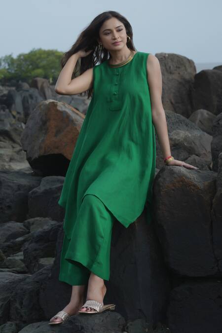 Buy_Gothilo_Green Linen Round Neck Kurta And Palazzo Set _Online_at_Aza_Fashions