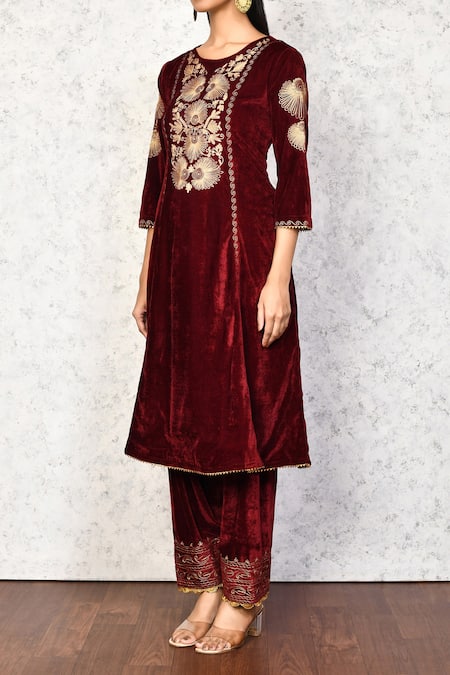 Samyukta Singhania_Maroon Velvet Embroidery Round Neck Kurta And Palazzo Set _at_Aza_Fashions