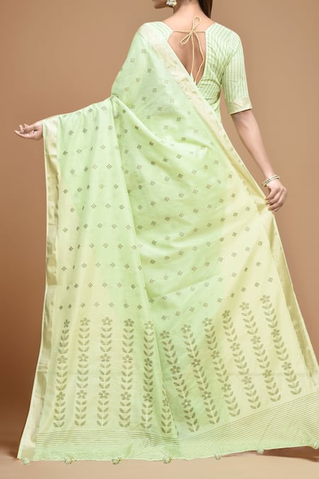 Shop Samyukta Singhania Green Modal, Polyester, Viscose V-neck Handloom Saree With Blouse at Aza Fashions Shop_Samyukta Singhania_Green Modal, Polyester, Viscose V-neck Handloom Saree With Blouse_at_Aza_Fashions