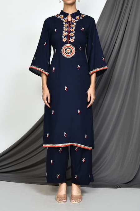 Buy_Naintara Bajaj_Blue Rayon Embroidery Mandarin Collar Buttercup Flora Kurta With Pant _Online_at_Aza_Fashions