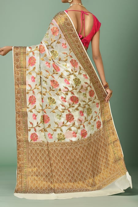Samyukta Singhania Botanic Pattern Saree With Running Blouse