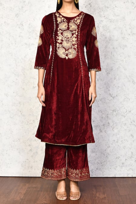 Buy_Samyukta Singhania_Maroon Velvet Embroidery Round Neck Floral Kurta And Palazzo Set _Online_at_Aza_Fashions