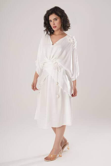 Buy_Atbw_White Modal, Satin Fabric Flowers V-neck Kaftan _Online_at_Aza_Fashions