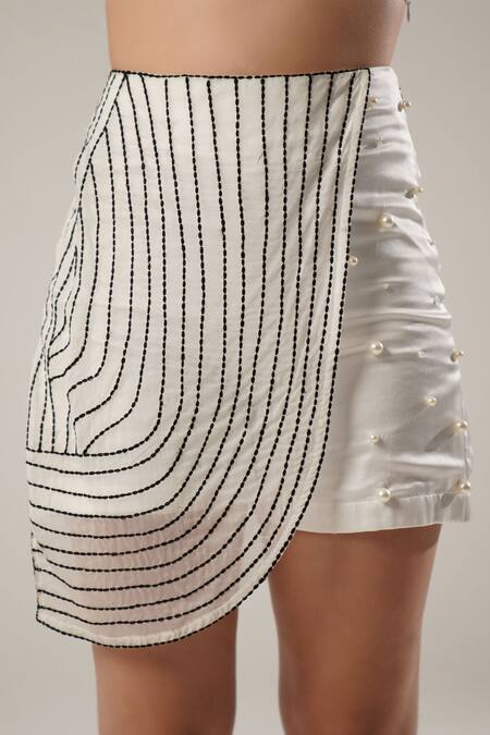 Atbw_White Modal, Satin Pearls Skort Set _Online_at_Aza_Fashions