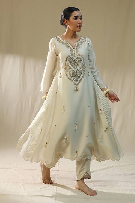 Arpita Sulakshana_Ivory Chanderi Silk, Lurex, Cotton, Organza Embroidery, Heart A Line Suit Set _at_Aza_Fashions