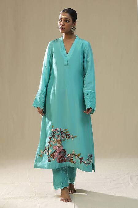 Arpita Sulakshana_Blue Silk, Organza Embroidery, Cut Work Split V-neck Sky Handpainted Kurta Set _Online_at_Aza_Fashions