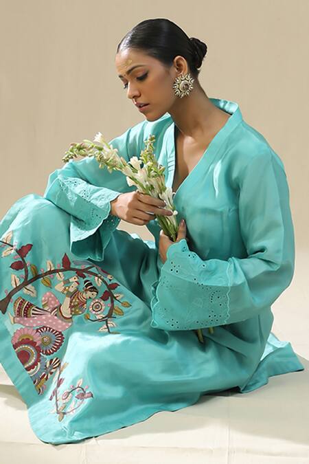 Buy_Arpita Sulakshana_Blue Silk, Organza Embroidery, Cut Work Split V-neck Sky Handpainted Kurta Set _Online_at_Aza_Fashions