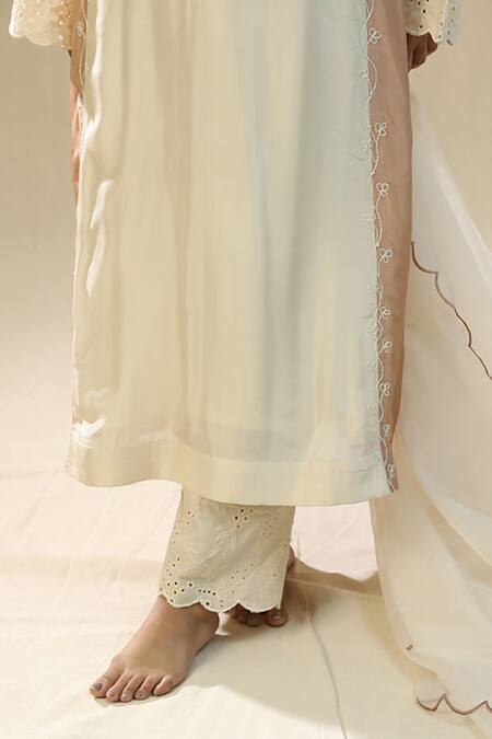 Shop_Arpita Sulakshana_Off White Silk, Organza Embroidery V-neck Ivory Handpainted Kurta Set _Online_at_Aza_Fashions