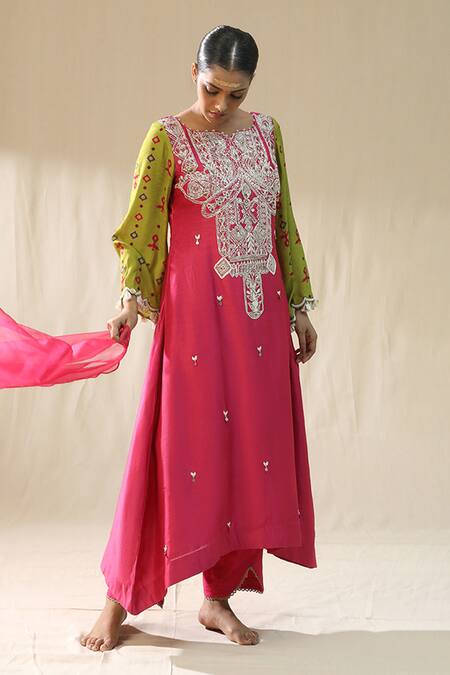 Arpita Sulakshana_Pink Chanderi Silk, Cotton, Silk, Organza Embroidery Ombre Handpainted Kurta Set _Online_at_Aza_Fashions