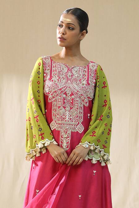 Buy_Arpita Sulakshana_Pink Chanderi Silk, Cotton, Silk, Organza Embroidery Ombre Handpainted Kurta Set _Online_at_Aza_Fashions