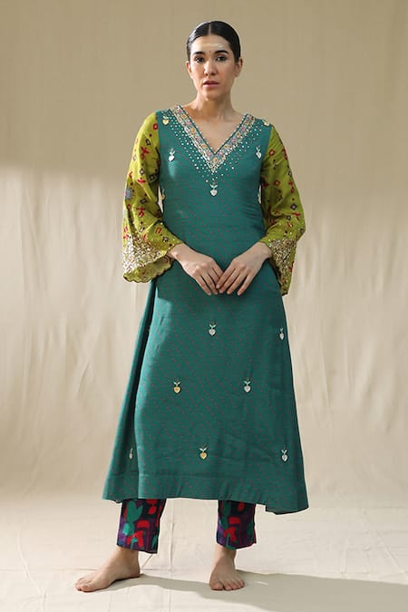 Arpita Sulakshana_Green Chanderi Silk, Organza Embroidery V-neck Emerald A Line Suit Set _Online_at_Aza_Fashions