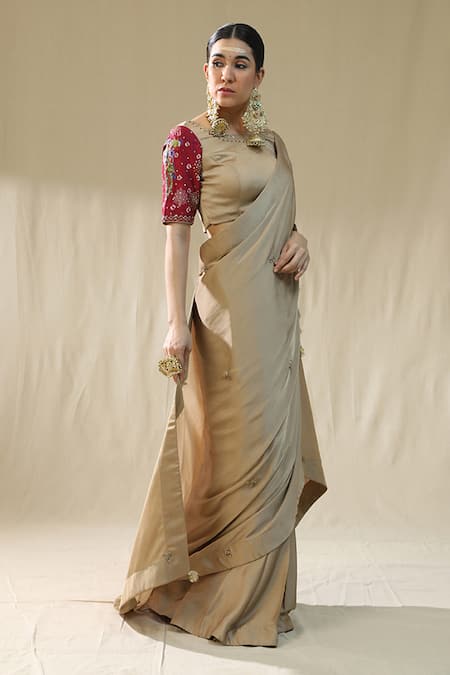 Buy_Arpita Sulakshana_Gold Chiffon, Silk Zari, Embroidery Round Neck Pre-stitched Saree With Blouse _Online_at_Aza_Fashions