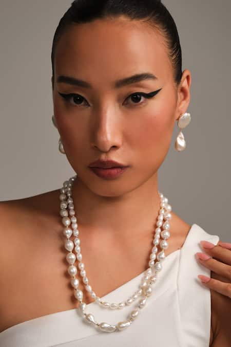 Anaash White Rice And Baroque Pearl Necklace 